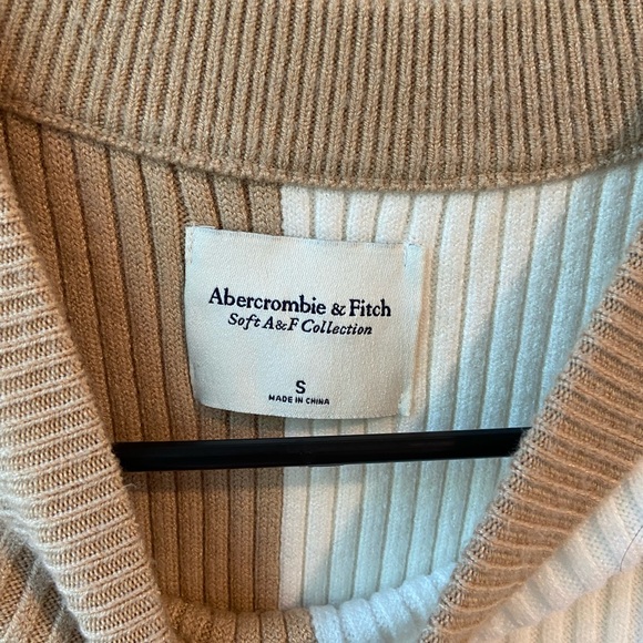 Oversized two tone sweater - Picture 2 of 3